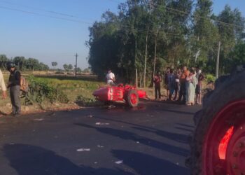 ভাতারে লরি-ট্রাক্টর সংঘর্ষ,জখম ট্রাক্টর চালকসহ ৩