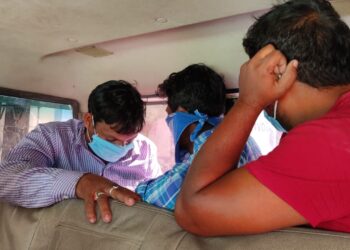 আদালতের নির্দেশ উপেক্ষা করে আতসবাজি বিক্রির অভিযোগ,ধৃত ২