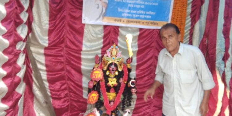 কাটোয়ায় খোলামাঠে শৌচকর্ম বন্ধ করতে কালীপুজোর আয়োজন প্রশাসনের