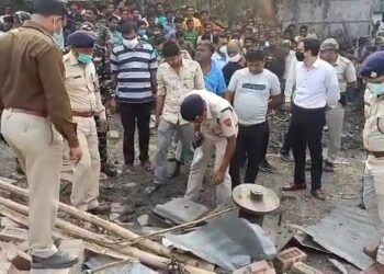 মালদায় প্লাস্টিক কারখানায় ভয়াবহ  বিস্ফোরন,মৃত ৫ শ্রমিক,গুরুতর জখম ৫