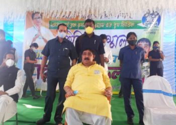 শুভেন্দু-অভিষেকের কথার মাঝে আমি ঢুকতে রাজি নই   : অনুব্রত