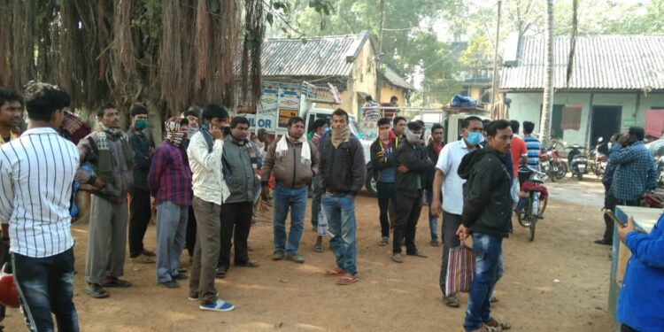 মন্তেশ্বরে পৃথক দুই পথ দুর্ঘটনায় মৃত ২