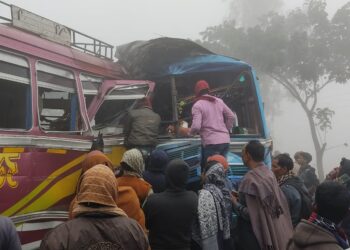 কুয়াশার জেরে বড়সড় দুর্ঘটনা ভাতাড়ে, আহত ২০