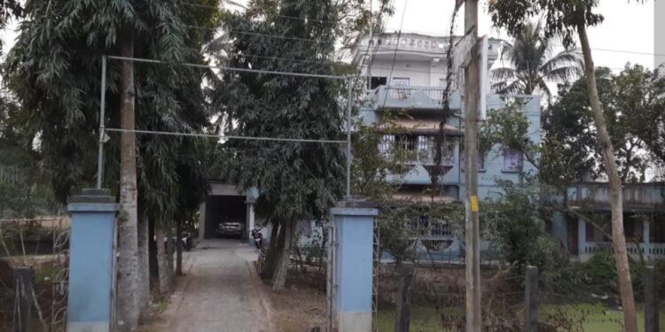 শুভেন্দু ইস্তফা দিতেই নন্দীগ্রামে খুলে ফেলা হল বিধায়ক কার্যালয়ের সাইন বোর্ড