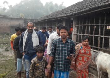 মালদহে মোবাইল চোর সন্দেহে কিশোরকে গনধোলাই