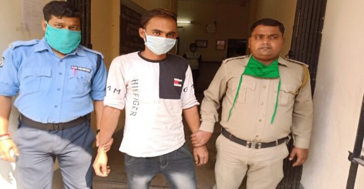 নাবালিকাকে ফুসলিয়ে নিয়ে যাওয়ার অভিযোগে গ্রেফতার মঙ্গলকোটের যুবক