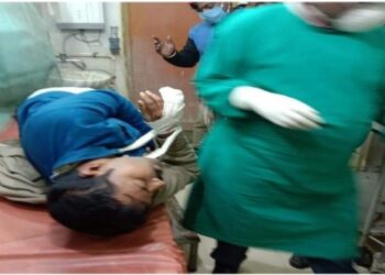 কাটোয়ায় দলীয় পতাকা টাঙানোকে কেন্দ্র করে বিজেপি-তৃণমূল সংঘর্ষ, আহত ৫