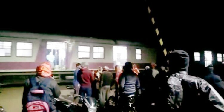 কালনায় বড়োসড়ো দুর্ঘটনা থেকে রক্ষা পথচারীদের