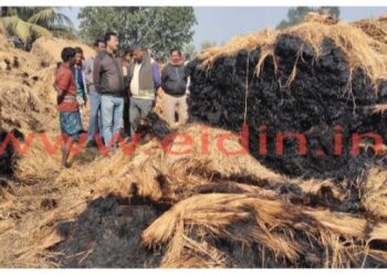 মঙ্গলকোটে তৃণমূল কর্মীর ধানের গাদায় আগুন,চাঞ্চল্য এলাকায়