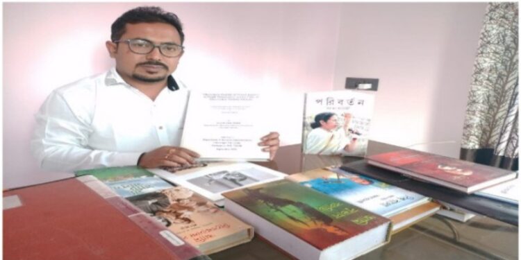 মুখ্যমন্ত্রী মমতা বন্দ্যোপাধ্যায়কে নিয়ে গবেষনা, পিএইচডি ডিগ্রি অর্জন কালনার যুবকের