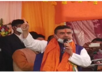 নন্দীগ্রামে ধর্মীয় মিছিলে যোগ দিতে আসা বাসে  হামলা দুষ্কৃতিদের,ভাঙচুর-মারধর,জখম ১৫