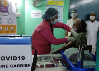 ভাতাড় হাসপাতালে শুরু হল করোনার টীকাকরণ