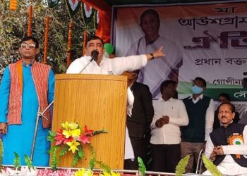 বিজেপিকে ‘ঠেঙিয়ে পগার পার’ করার নিদান অনুব্রতর