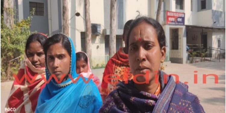 “জয় শ্রীরাম” বলাকে কেন্দ্র করে উত্তপ্ত ভাতাড়,বিজেপি-তৃণমূল সংঘর্ষ,জখম ৮