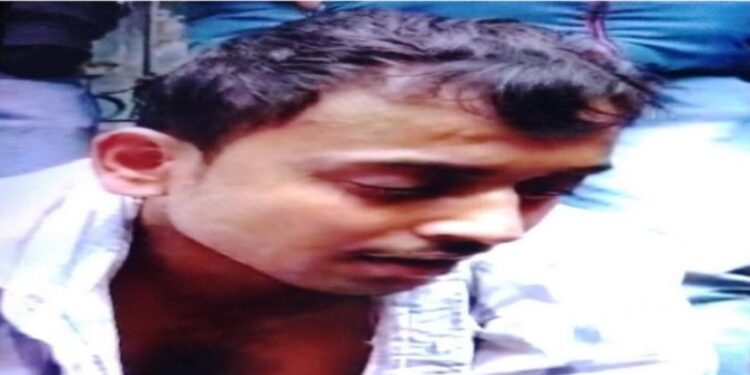 সাতসকালে চুরির ঘটনায় চাঞ্চল্য কালনায়, অভিযুক্তকে ধরে গণধোলাই