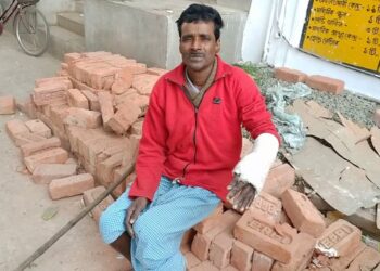 ত্রাতার ভূমিকায় স্বাস্থ্যসাথী কার্ড, মন্তেশ্বরের দিনমজুর পেলো নতুন জীবন