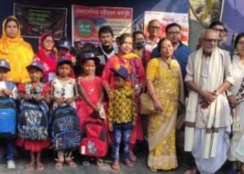 থ্যালাসেমিয়া আক্রান্ত শিশুদের আর্থিক সাহায্য আউশগ্রামের অবসরপ্রাপ্ত শিক্ষকের