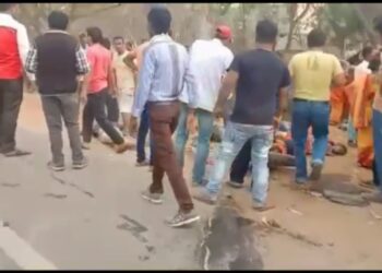 পূর্ব বর্ধমানের পালসিটে লরির ধাক্কায় মৃত ৪,জখম ১০