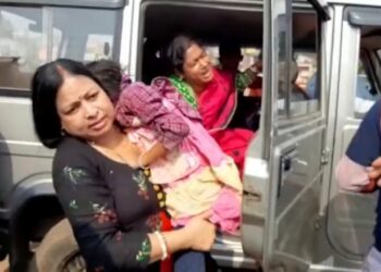 পশ্চিম বর্ধমানের পান্ডবেশ্বরে রেলগেটে আটকে মৃত্যু ১০ বছরের অসুস্থ শিশুর