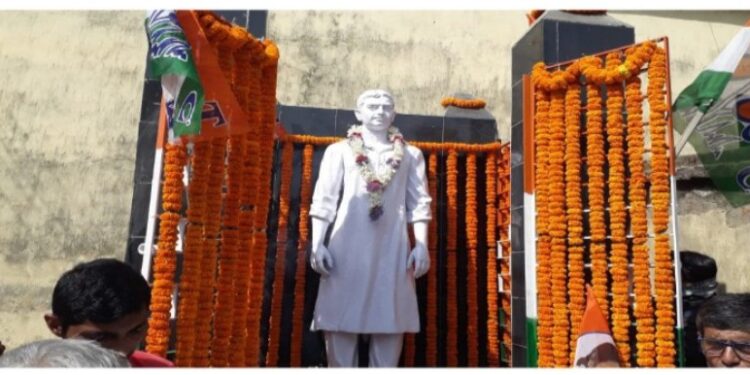 কাটোয়ায় কংগ্রেস নেতার স্মৃতিতে স্মরণসভা ও রক্তদান শিবির তৃণমূলের