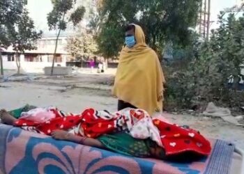 পরপর কন্যাসন্তানের জন্ম দেওয়ার অপরাধে স্ত্রীকে কুপিয়ে খুনের অভিযোগ,গ্রেফতার স্বামী