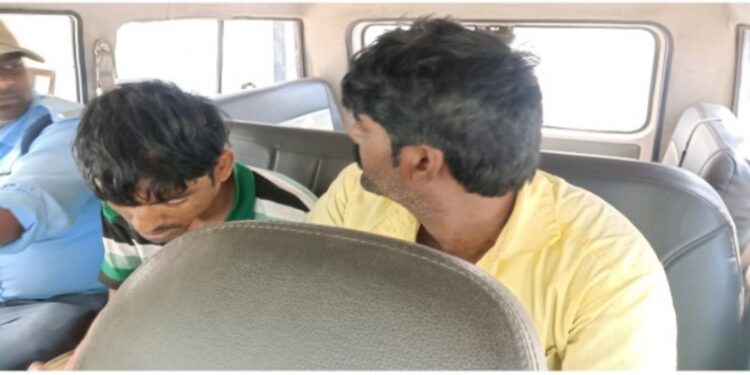 ভাতারে মন্দিরে চুরির ঘটনায় গ্রেফতার ২ দুষ্কৃতি