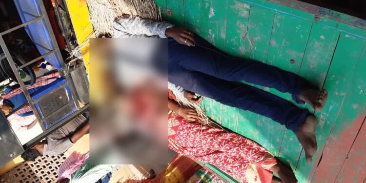 বন্ধুর মায়ের সাথে প্রেম যুবকের !  মর্মান্তিক পরিণতি যুগলের