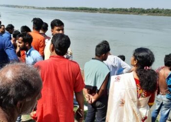 কাটোয়ায় ভাগীরথীতে শিশুর দেহ উদ্ধার, চাঞ্চল্য