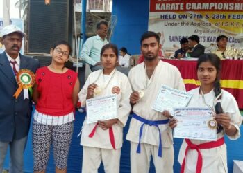 রাজ্য স্তরের ক্যারাটে প্রতিযোগিতায় সফল ভাতারের ৭ প্রতিযোগী
