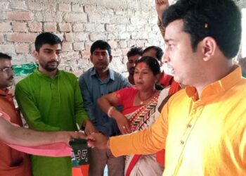 এসএফআইয়ের ভাতার ব্লক সভাপতির বিজেপিতে যোগদান