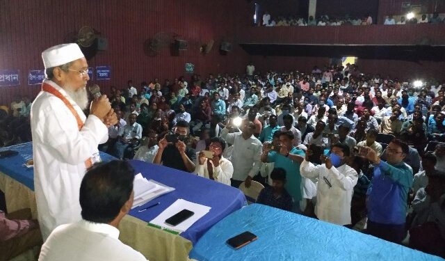 “নাস্তিক সিপিএম আস্তিক পীর সাহেবের হাত ধরেছে আর দেশের সম্পত্তি বেচতে আসছে  বিজেপি” :  সিদ্দিকুল্লাহ