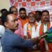 কাটোয়ায় শাসকদলে ভাঙন, প্রাক্তন তৃণমূল কাউন্সিলের হাত ধরে শতাধিক পরিবারের বিজেপিতে যোগদান