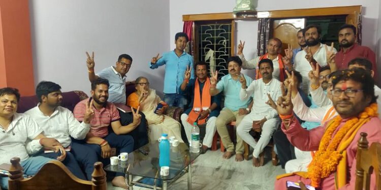 কাটোয়ায় সাত প্রার্থীকে নিয়ে বিশেষ বৈঠকে বিজেপির কেন্দ্রীয় প্রতিনিধি দল