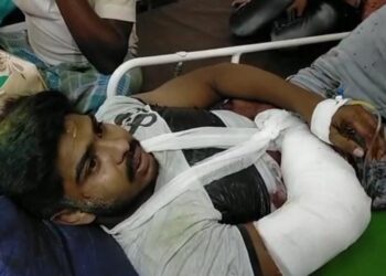 দুই পরিবারের বিবাদের সময় চললো গুলি, গুলি লক্ষ্যভ্রষ্ট  হয়ে জখম বাইক আরোহী যুবক