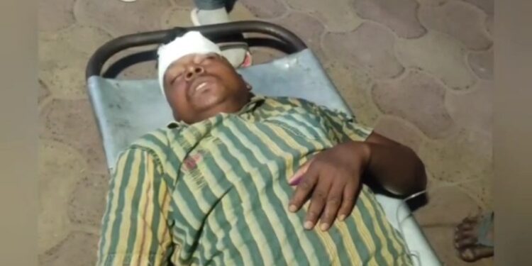 বিজেপির দেওয়াল লিখনের উপর তৃণমূলের পোস্টার সাঁটানোর অভিযোগ, দু’পক্ষের সংঘর্ষে জখম ৭