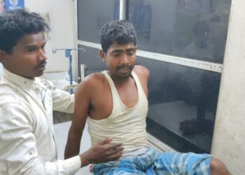 দলীয় প্রার্থীর সমর্থনে প্রচার করার অপরাধে বিজেপির বুথ সভাপতির উপর হামলার অভিযোগ তৃণমূল কর্মীদের বিরুদ্ধে