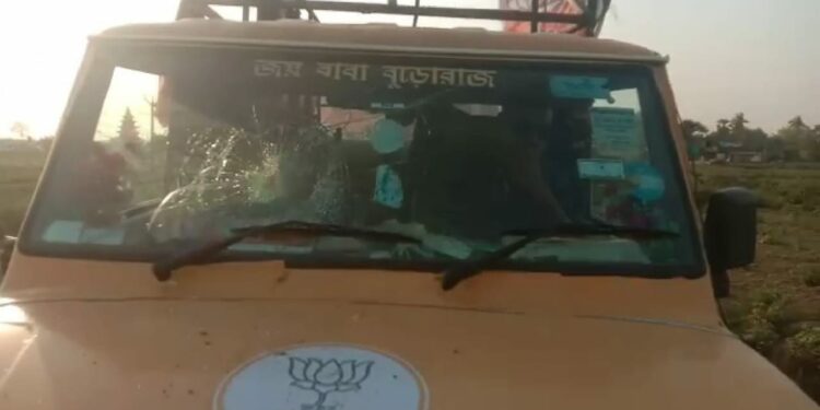 বিজেপির প্রচার গাড়িতে হামলা চালানোর অভিযোগ তৃণমূলের বিরুদ্ধে