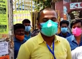 কালনার ষ্ট্রংরুমে বন্ধ সিসিটিভি ক্যামেরা !  প্রতিবাদে স্বোচ্চার বিজেপি ও তৃণমূলের প্রার্থীরা