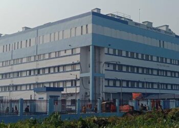 কোভিড চিকিৎসা নিয়ে কালনা হাসপাতাল ও পৌরসভাকে সমন্বয় রেখে কাজ করার নির্দেশ জেলা শাসকের