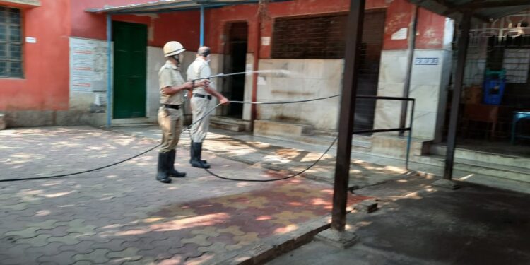 ভোট গননা ঘিরে তৎপরতা তুঙ্গে কাটোয়ায়, করোনা নিয়ে সতর্ক কমিশন