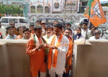 কাটোয়ায় বিজেপির দুই নির্বাচনী কার্যালয়ের উদ্বোধন