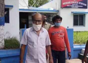 রেশনের খাদ্যসামগ্রী পাচারের অভিযোগে গ্রেফতার ডিলার