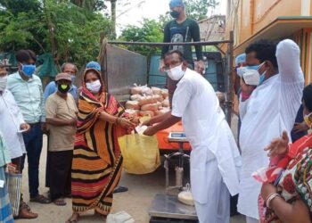 পূর্ব বর্ধমানের জামালপুরে রুপায়িত হল ’দুয়ারে রেশন’ প্রকল্পের পরীক্ষামূলক কর্মসূচী