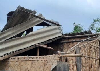 কাটোয়ার ৪ গ্রামে ঝড়ের তান্ডব, ক্ষতিগ্রস্ত বেশ কিছু ঘরবাড়ি