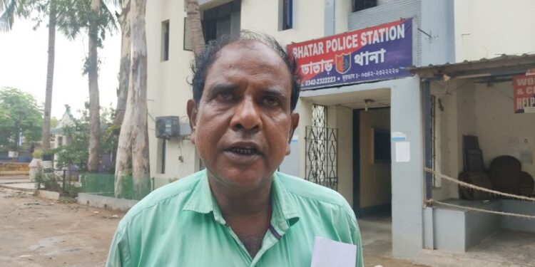 পুলিশ আধিকারিকের পরিচয় দিয়ে তৃণমূল নেতার কাছ থেকে ২০ হাজার টাকা প্রতারনা