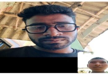 পড়ুয়াদের স্বার্থে ব্যক্তিগত উদ্যোগে অনলাইন ক্লাস শুরু করেছেন ভাতারের প্রাথমিক স্কুল শিক্ষক