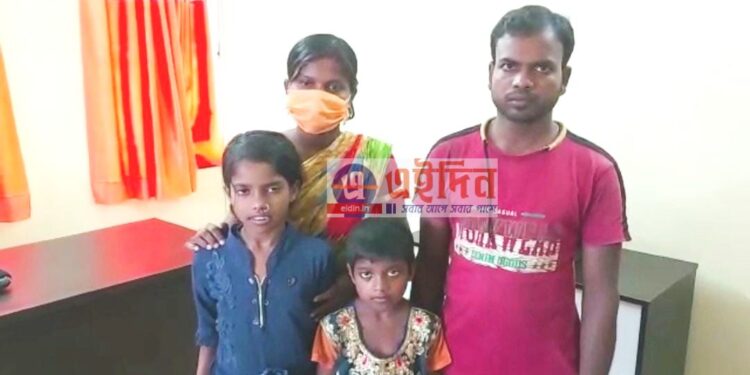 সদ্য ঘরে ফেরা বিজেপি নেত্রীকে বিবস্ত্র করে মারধরের অভিযোগ, গ্রামছাড়া হয়ে সপরিবারে দলের জেলা কার্যালয়ে কাটছে অস্থায়ী জীবন