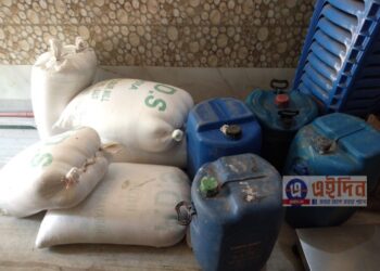 পুলিশ ও এনফোর্সমেন্ট ব্রাঞ্চের যৌথ অভিযানে বেআইনি গোডাউন থেকে উদ্ধার রেশনের প্রচুর খাদ্য সামগ্রী, গ্রেফতার ১