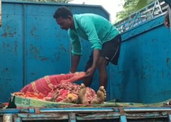 খণ্ডঘোষে শ্বশুরবাড়ি থেকে শিশুপুত্রসহ বধুরও দেহ উদ্ধার,চাঞ্চল্য এলাকায়