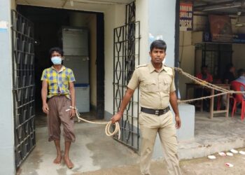 কিশোরীকে শ্লীলতাহানীর অভিযোগে গ্রেফতার যুবক